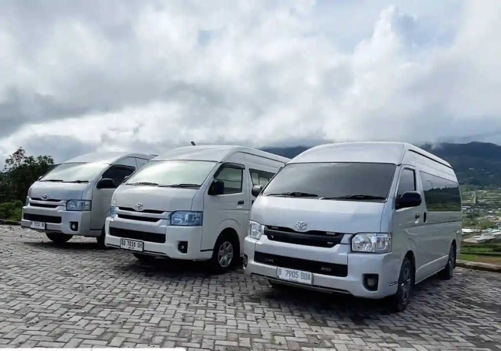 rental mobil hiace makassar