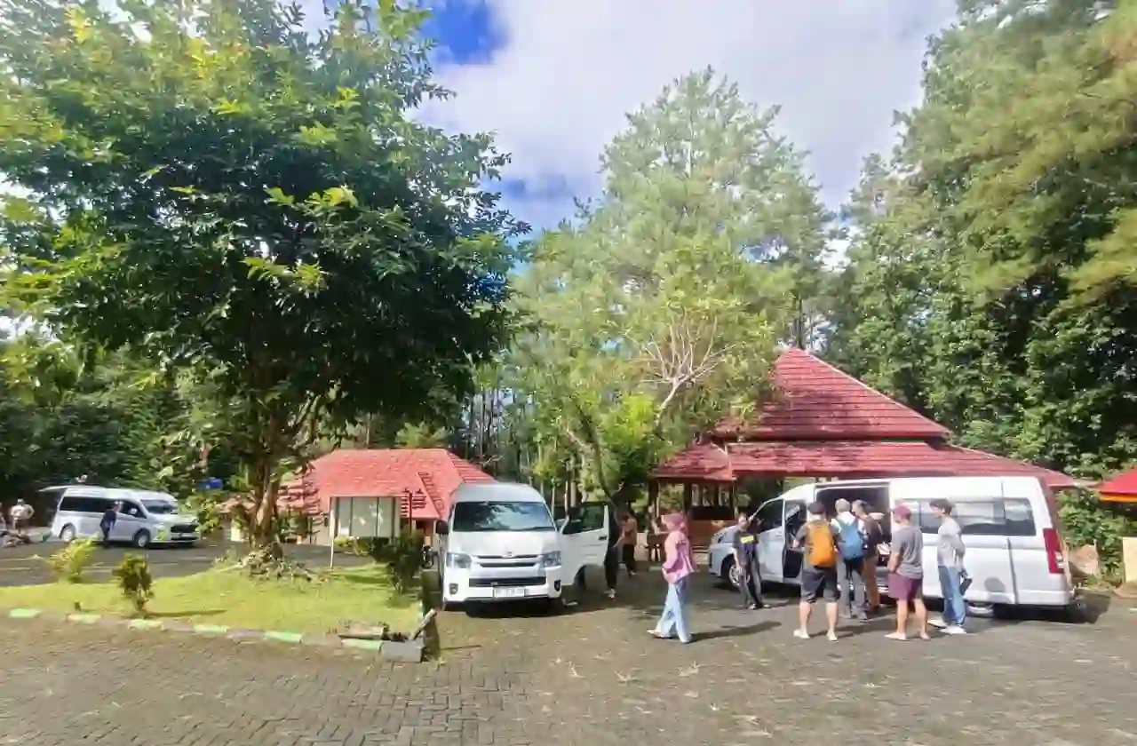 wisata hiace makassar bone