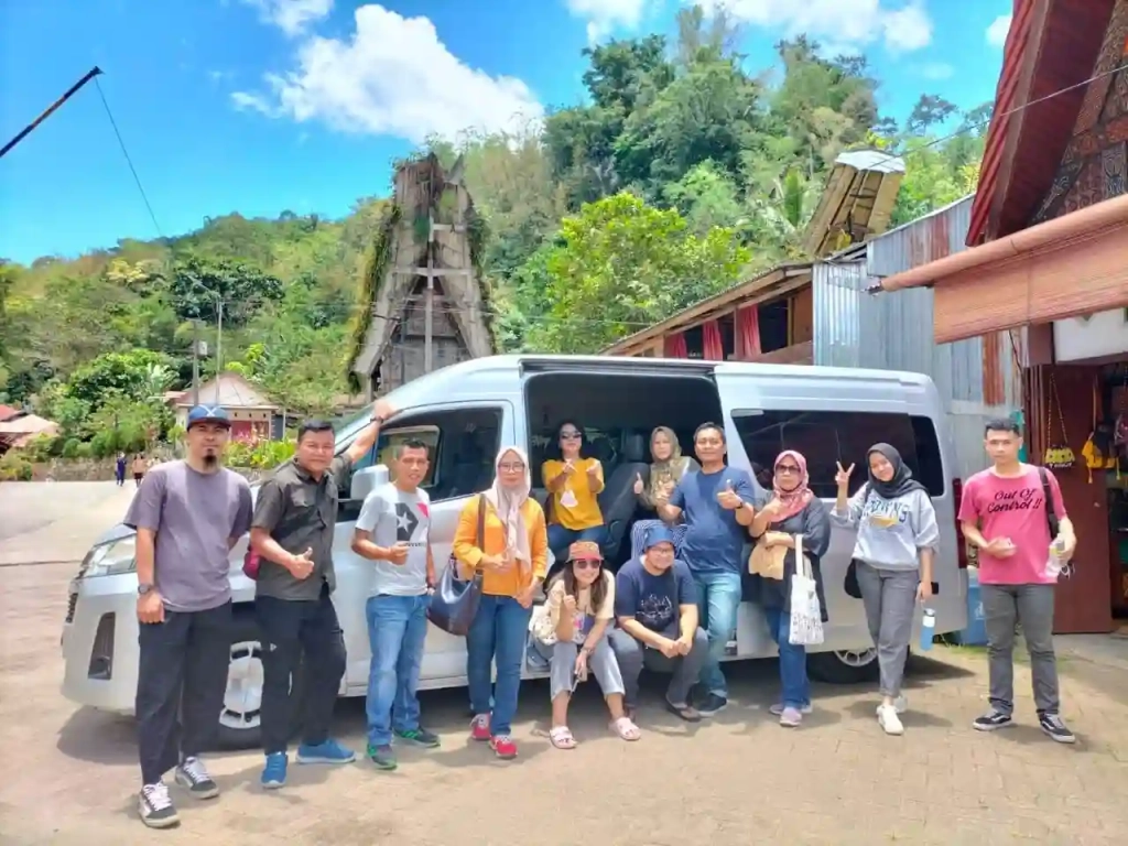 sewa mobil hiace ke toraja rombongan - tri berkah abadi
